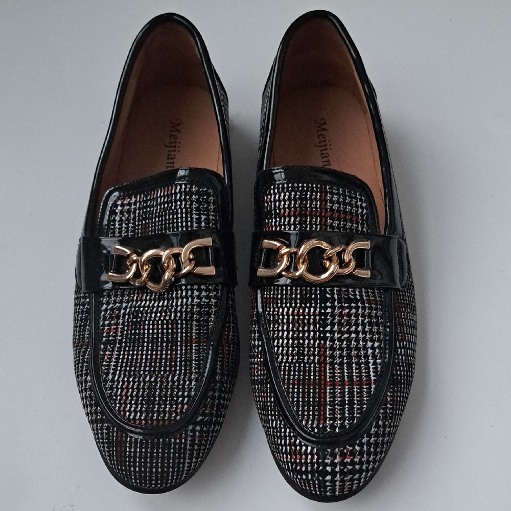 Black and Gold Men's Loafers